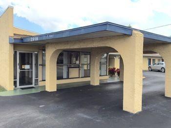 Economy Inn Sebring Exterior photo